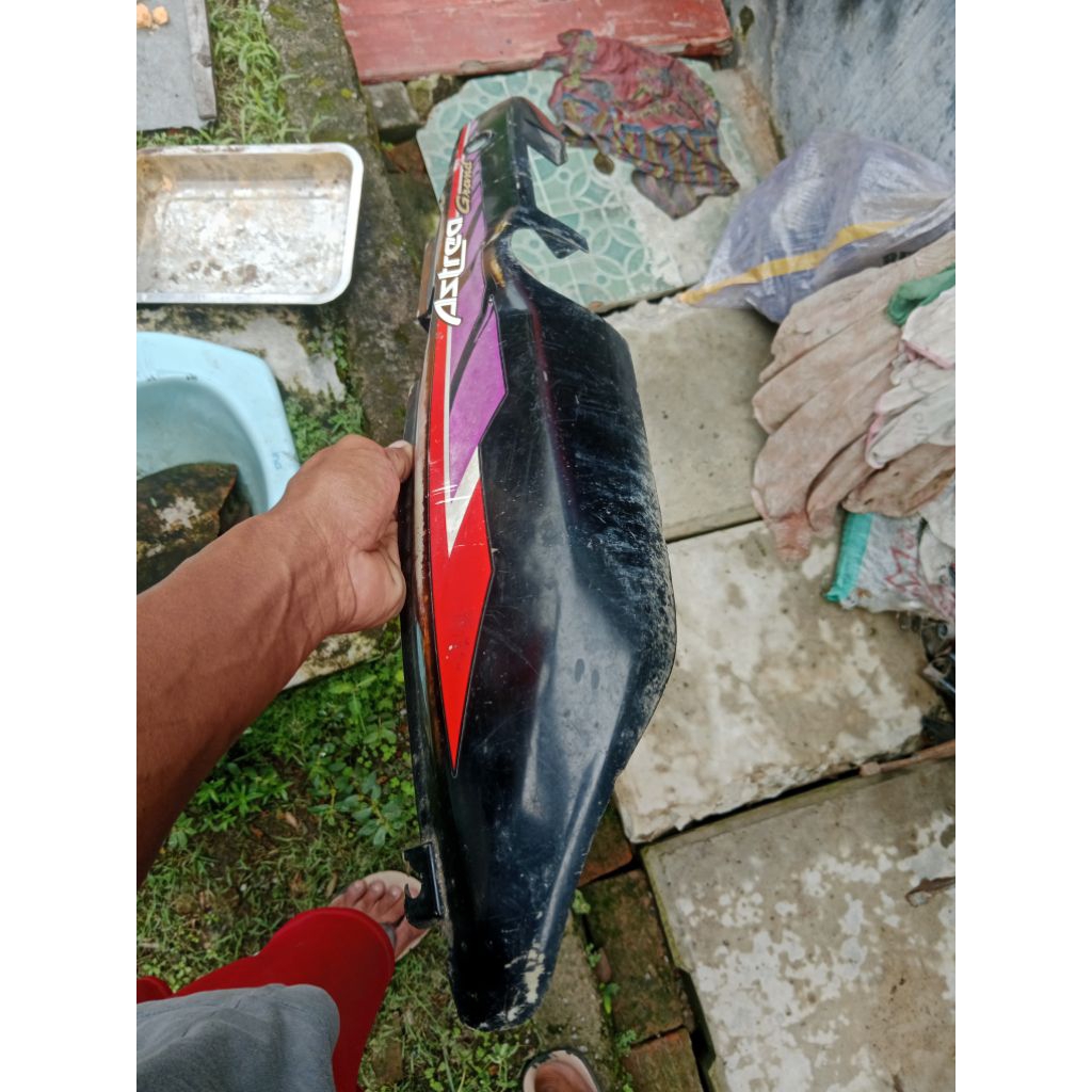 bodi astrea grand bulus kanan original copotan