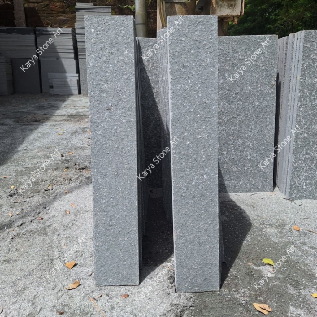 Batu Andesit Bakar 10x60 | Batu Andesit 10x60 Bakar | Batu Andesit Abu Bakar | Andesit Polos Bakar