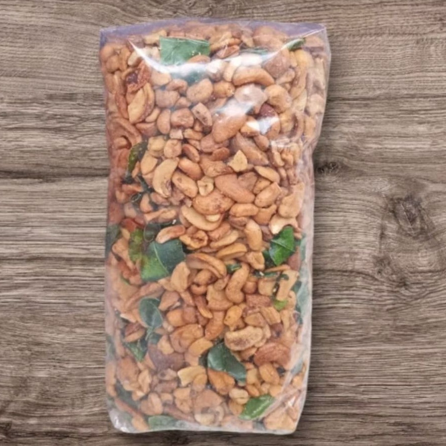 kacang mete patahan matang original 1kg