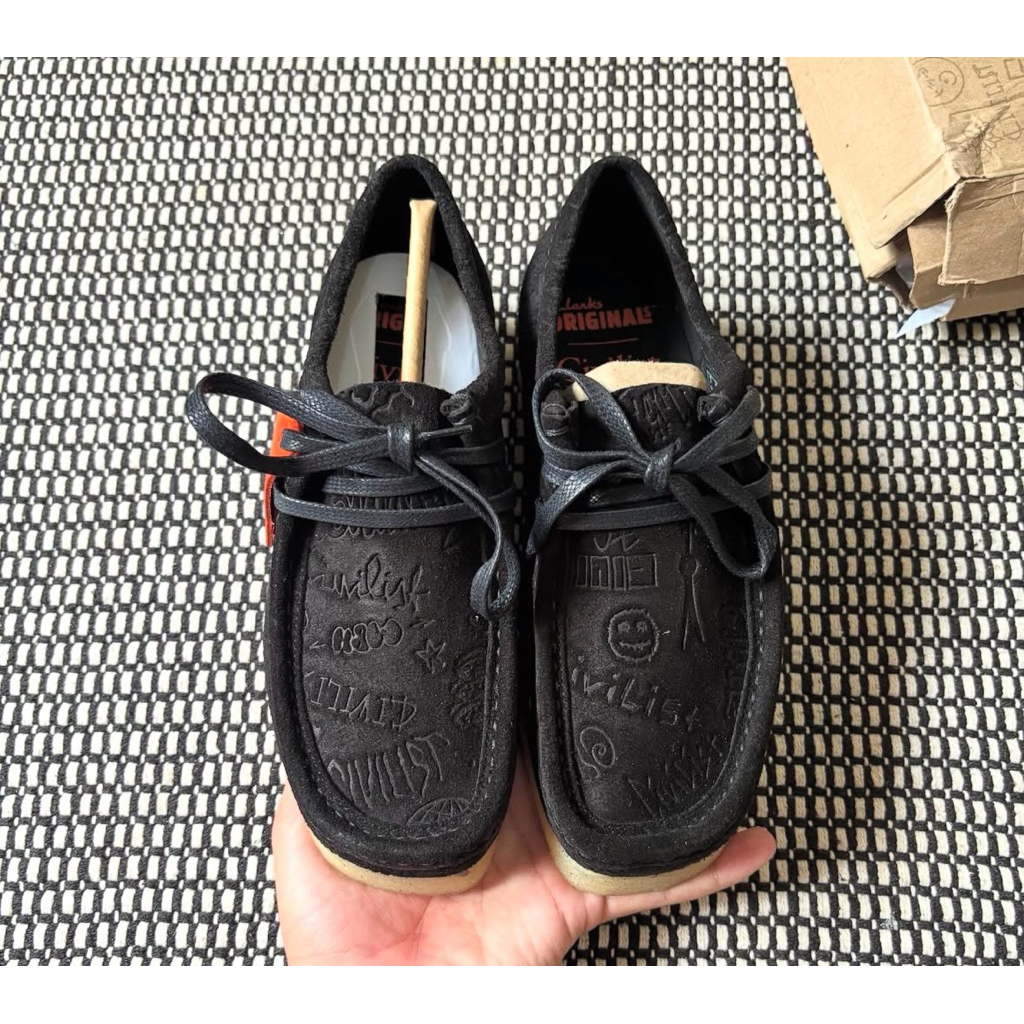 CLARKS x CIVILIST | BLACK DEBOS