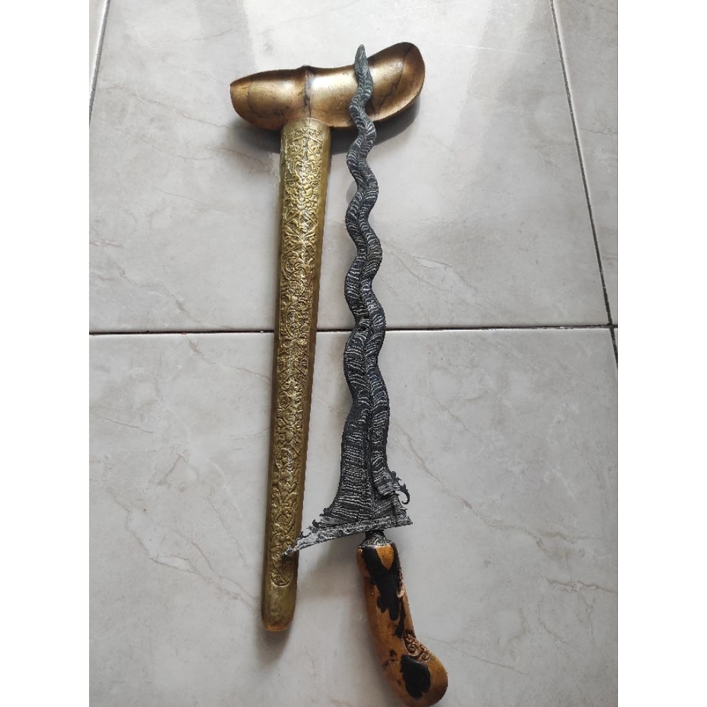 Keris Sengkelat