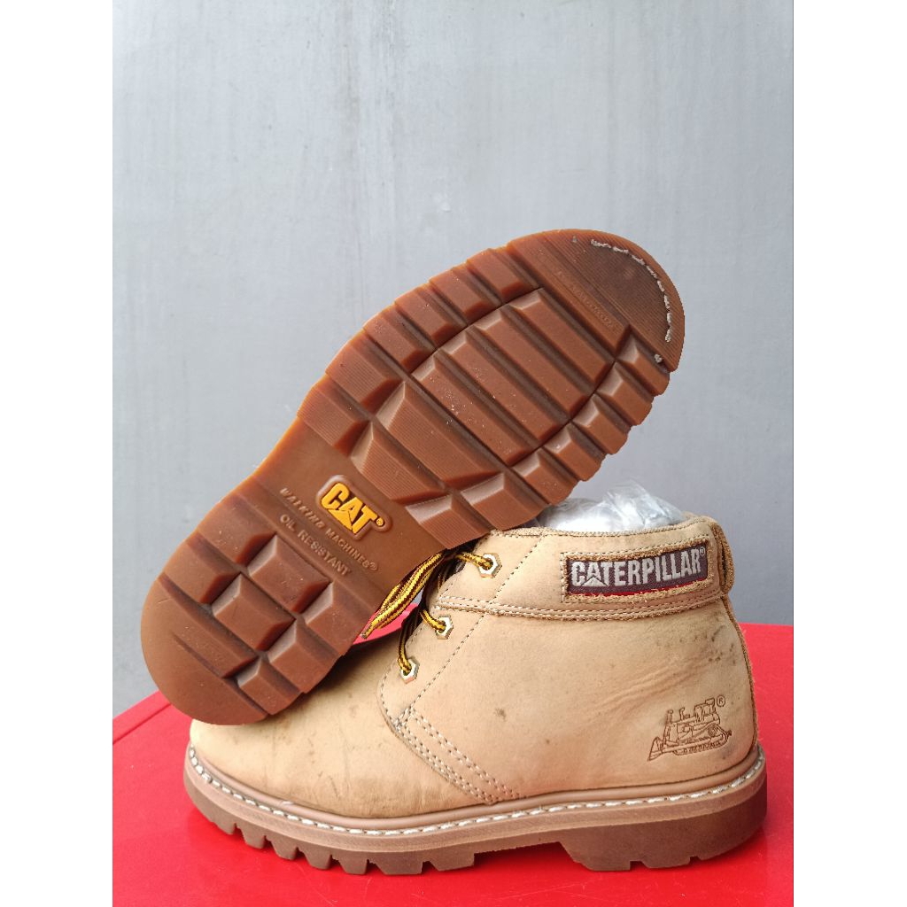 [FULL ORI] CATERPILLAR CHUKA BOOT - 41/26.0