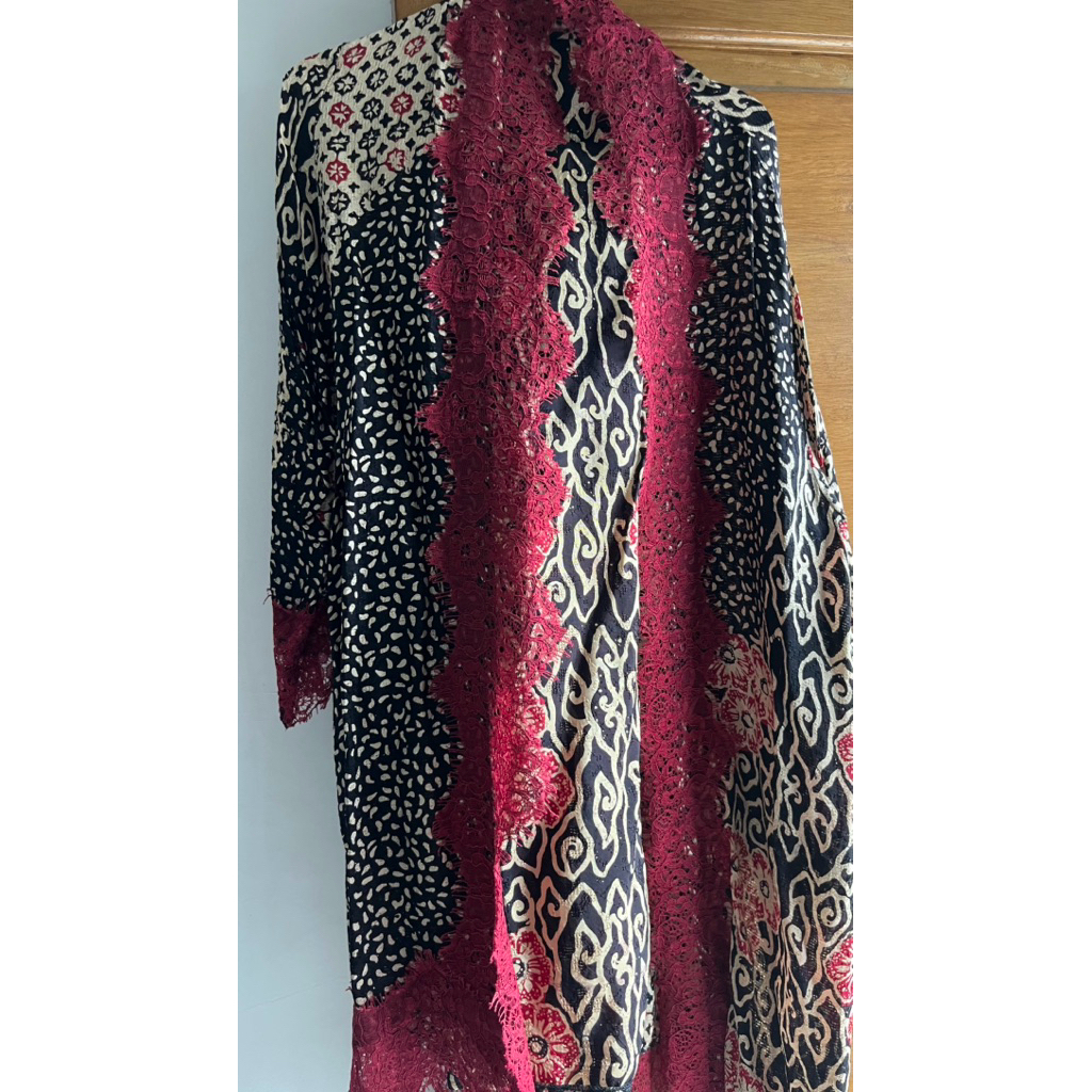 one set sarah the label