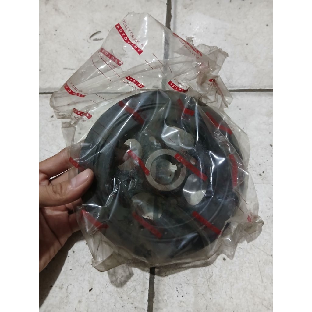 pulley kruk as starlet