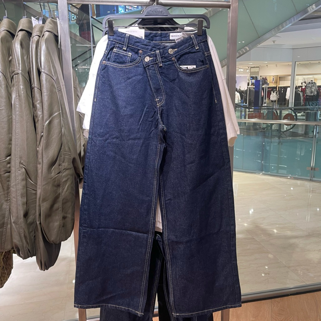 Jeans Wide Leg Petite BERSHKA Women Jastip (jasa titip)