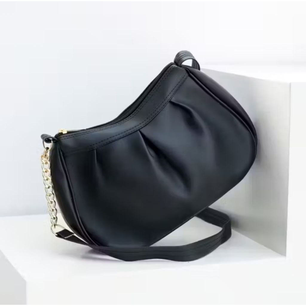 TAS WANITA SHOULDER BAG HITAM SLINGBAG KOREAN LV320