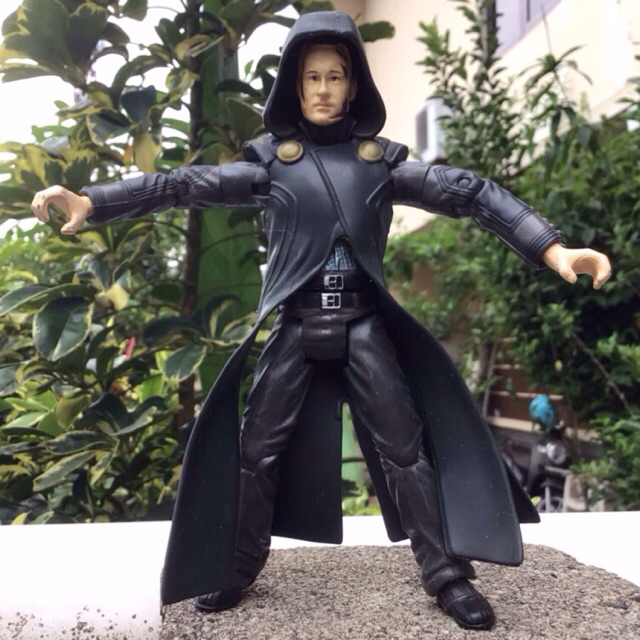 ACTION FIGURE MARVEL LEGENDS FANTASTIC DOOM 1/12