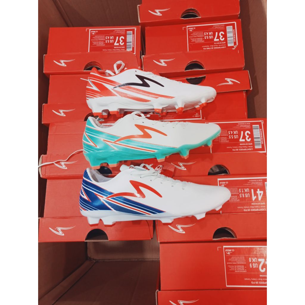 SEPATU BOLA SPECS LIGHTSPEED 20 FG