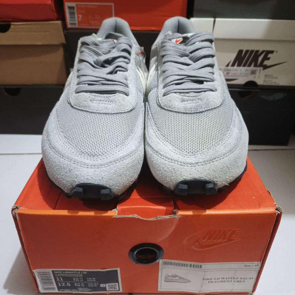 Sepatu Nk Sacai_Fragment design Grey size 45