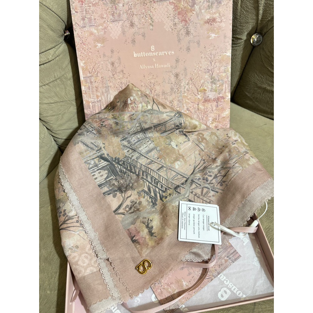 prelove buttonscarves new york 3 bowery