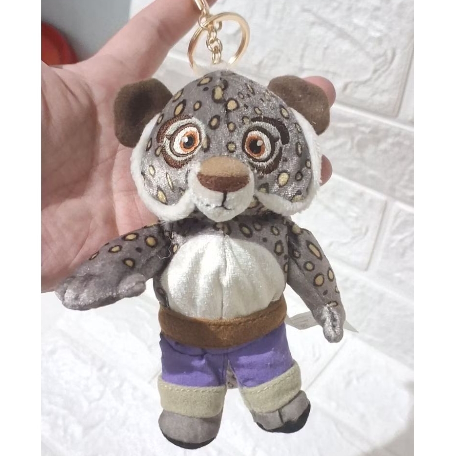 gantungan kunci boneka tai lung macan tutul salju karakter animasi kartun kungfu panda ganci boneka 