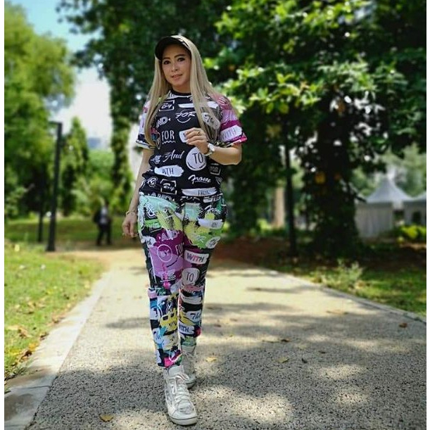 STELAN OLAHRAGA WANITA SXB COMIC