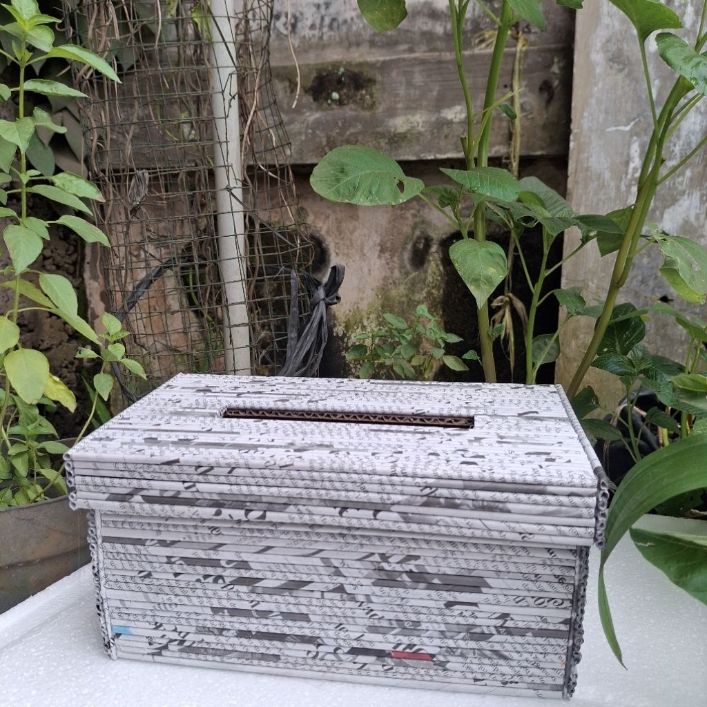 Prakarya Tempat Tissue Koran Bekas | Kerajinan Tangan Kotak Tissue