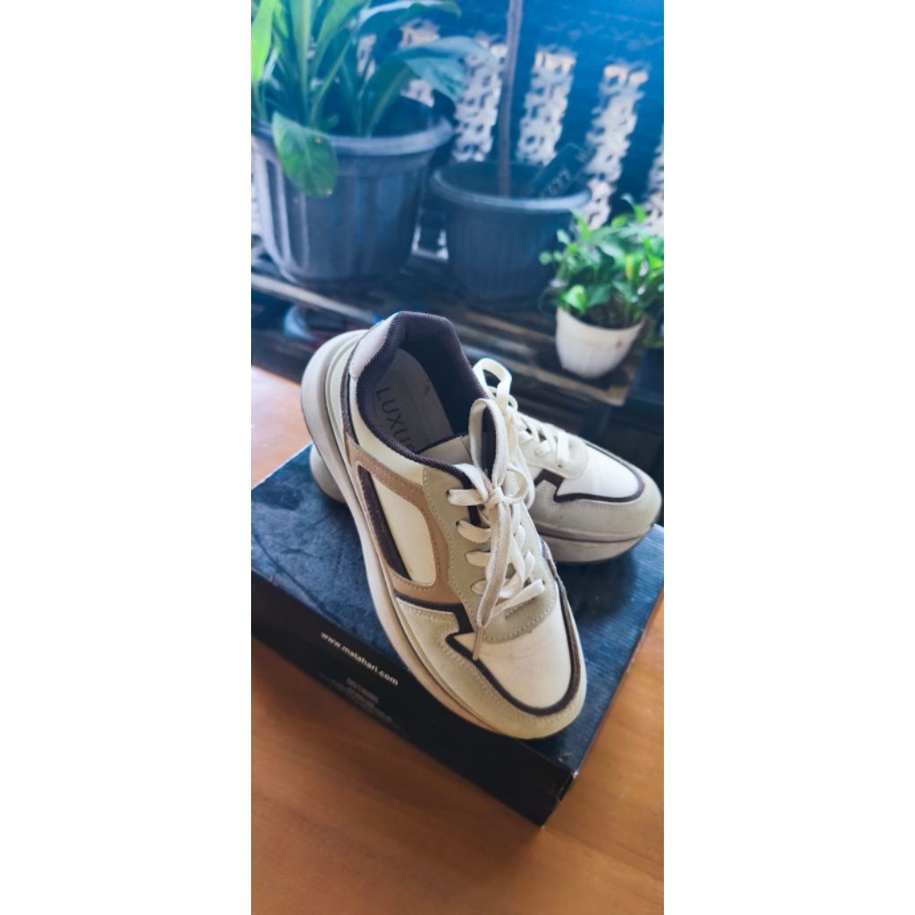 sepatu LUXUS preloved original