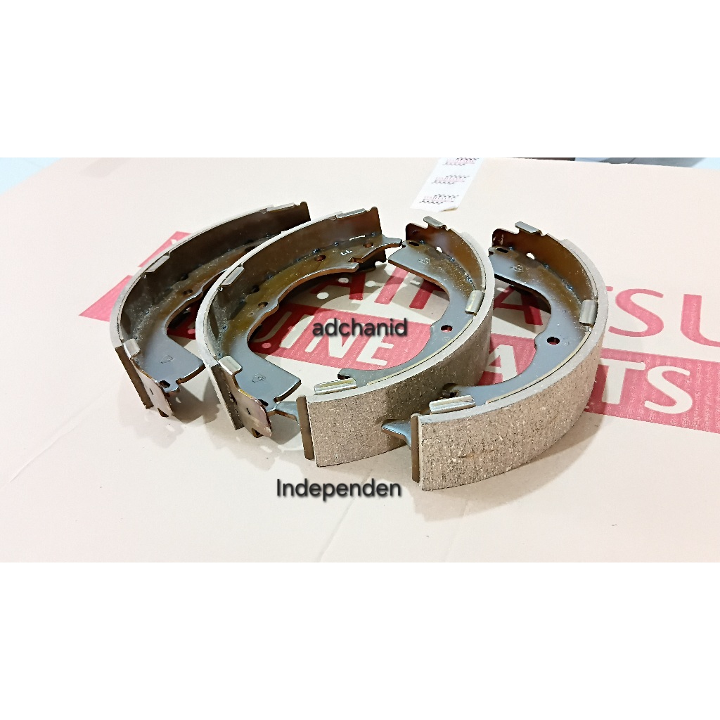 Kampas Rem Belakang Daihatsu Taft Independen F73 - Rocky Independen F78 - Feroza G2 Independen F62
