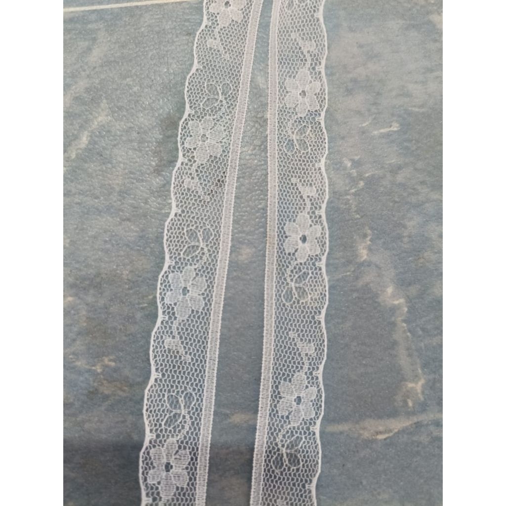 Renda air di ukuran 2cm