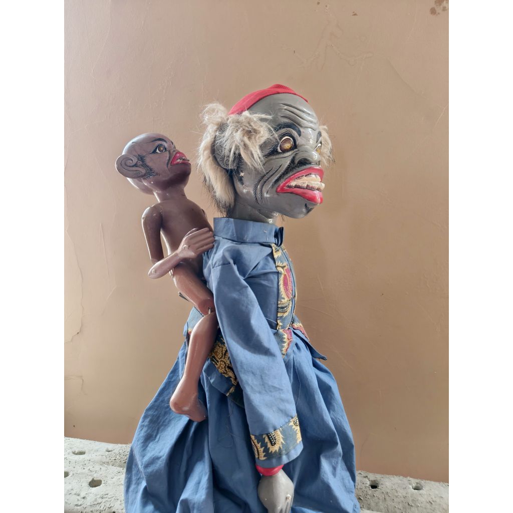 wayang golek buta gendong