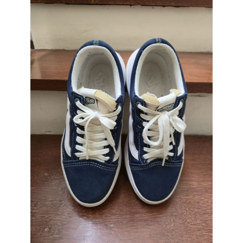 PRELOVED VANS SHOES GOOD CONDITION SIZE 39
