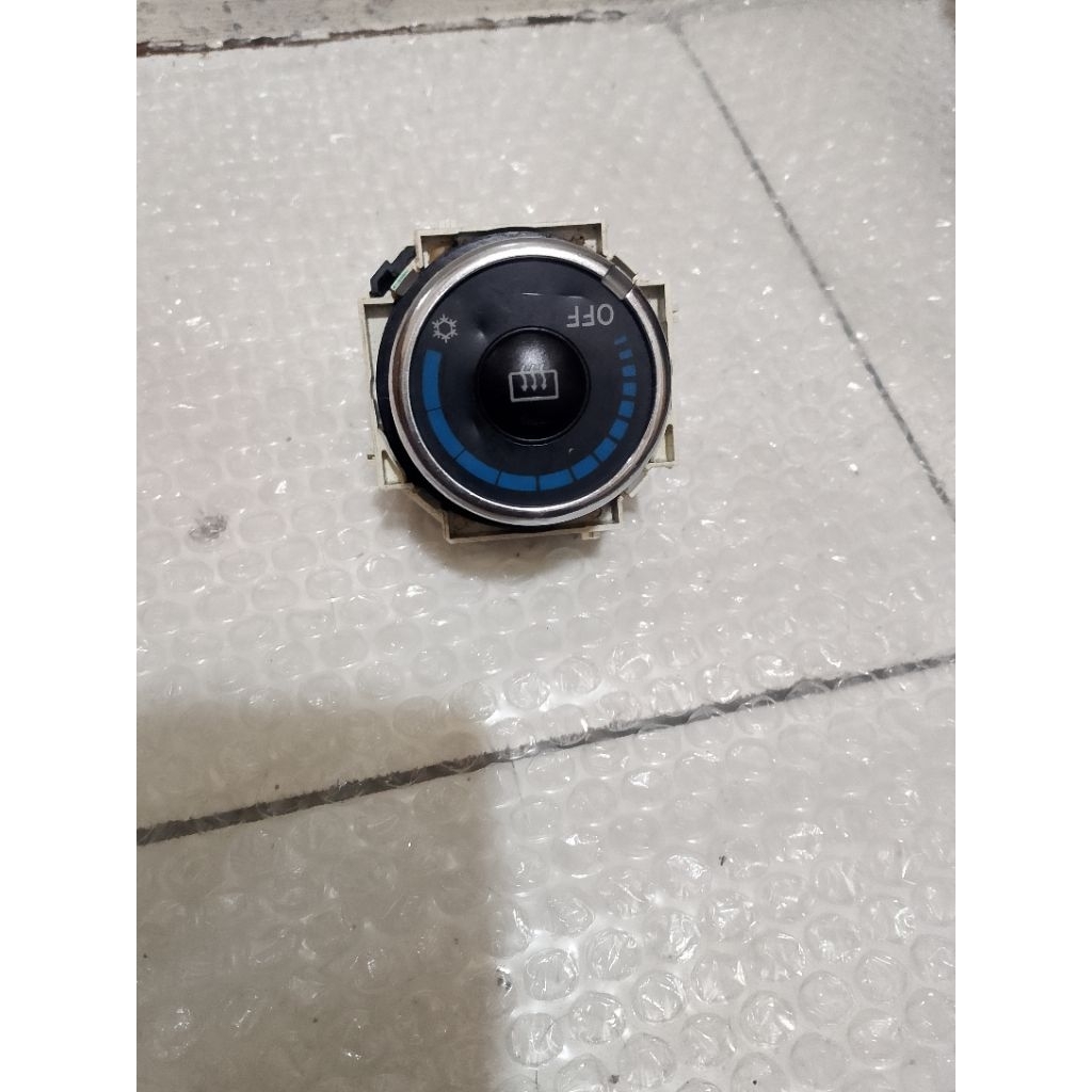 switch saklar AC Toyota Yaris original