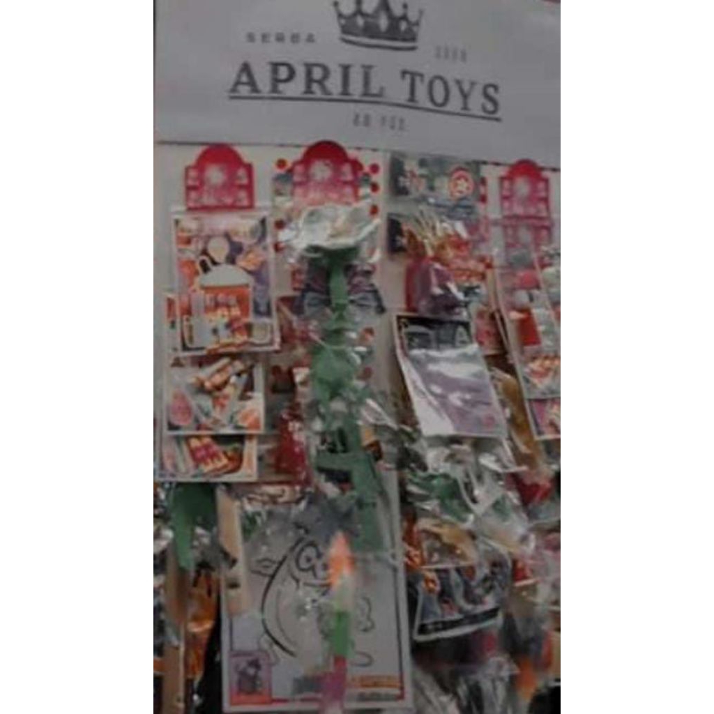 mainan & aksesoris Serba 2000