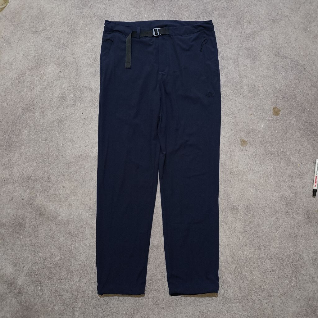 CELANA THE NORTH FACE LOGO BORDIR