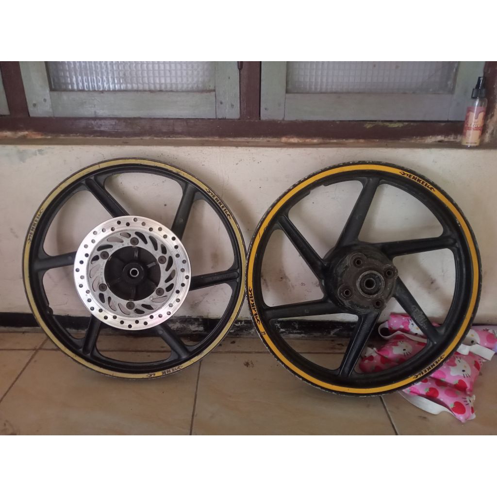 Velg honda Sonic