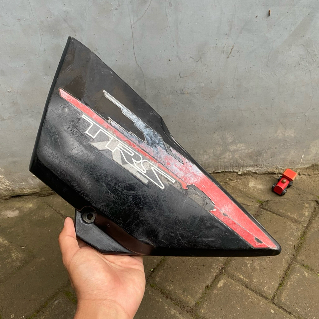 tutup aki tepong aki kiri trs suzuki trs original