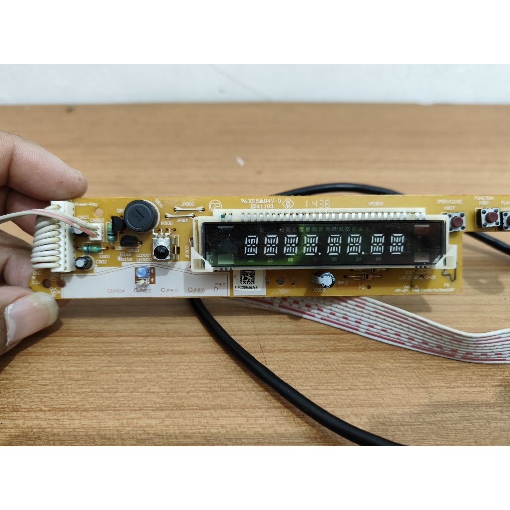 panel depan DVD home theater Sony HBD DZ650