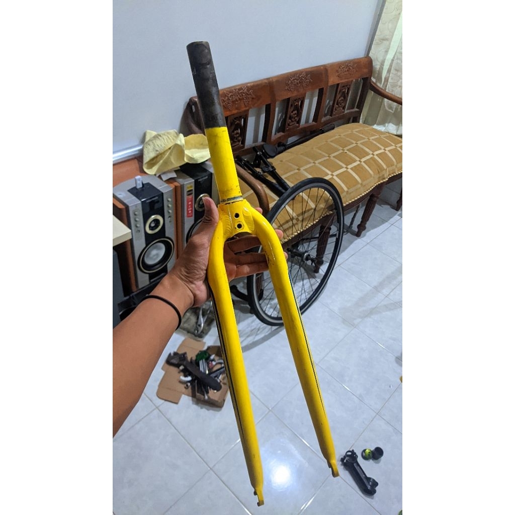 Fork United Slick 71 atau United Soloist 71