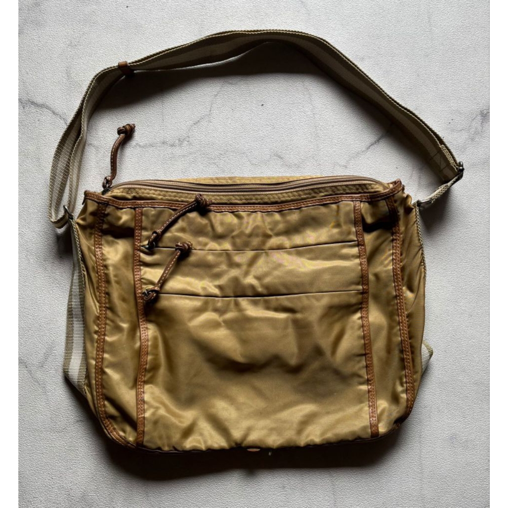 Tas selempang not dickies tnf colombia