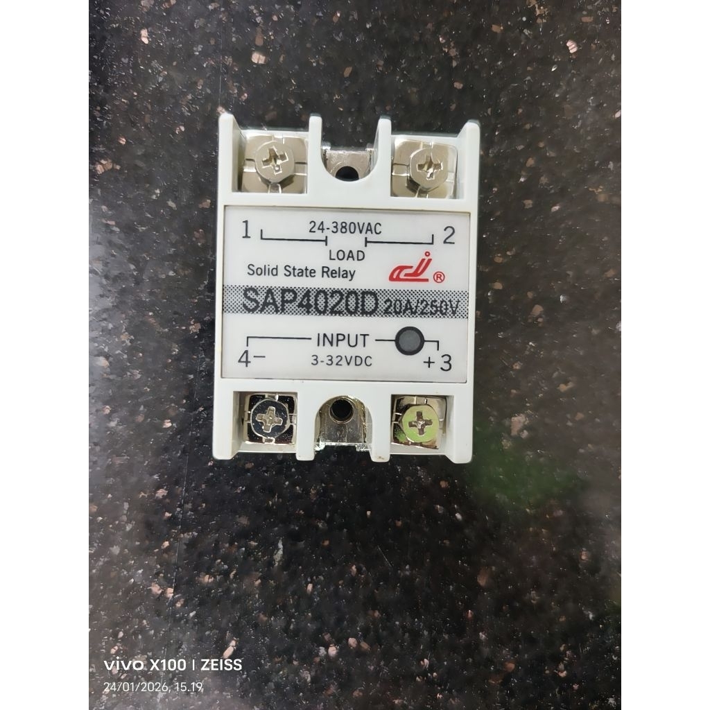 Solid State Relay (SSR) 20A
