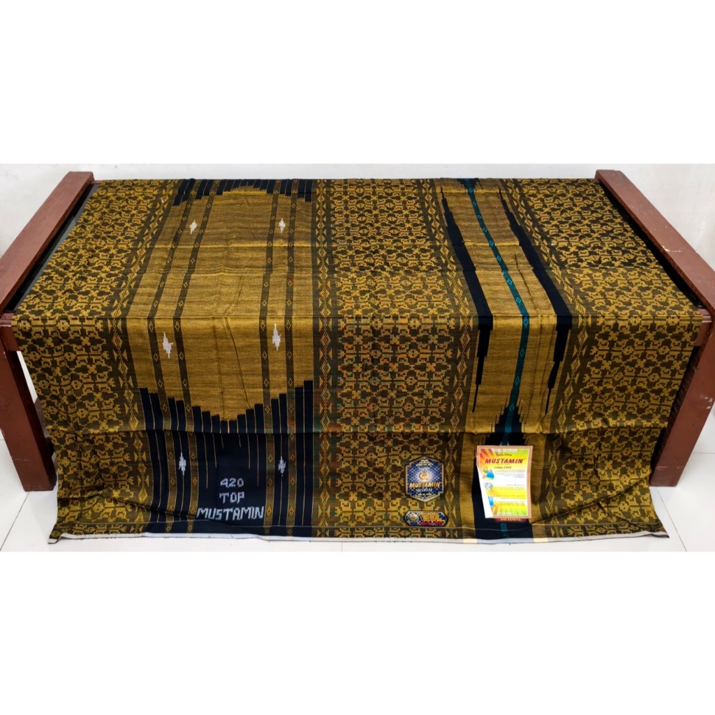 (TERLARIS) Sarung Tenun Tradisional Sutra Top Mustamin 420 Full Sutra Spesial Motif SGT