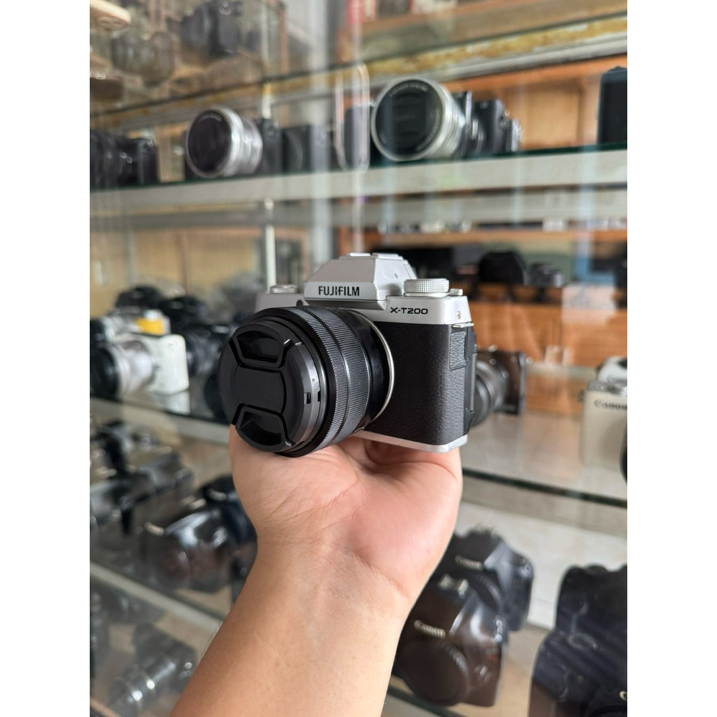 [KAMERA MIRRORLESS] FUJIFILM XT200 SILVER MULUS SECOND BERGARANSI ORIGINAL
