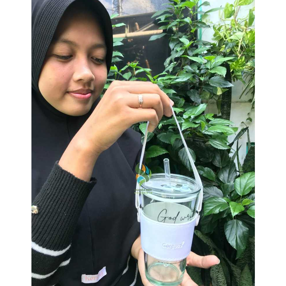 Souvenir Tumbler Gelas Kaca Vintage Aesthetic Mug Kopi Tenteng Dengan Cover Dan Sedotan 450ml Custom