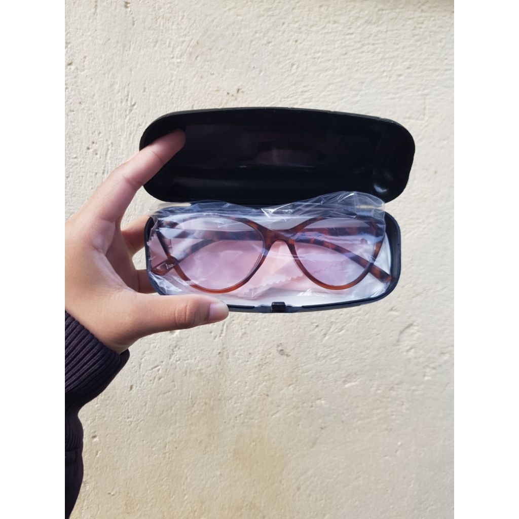 kacamata cat eye photocromic