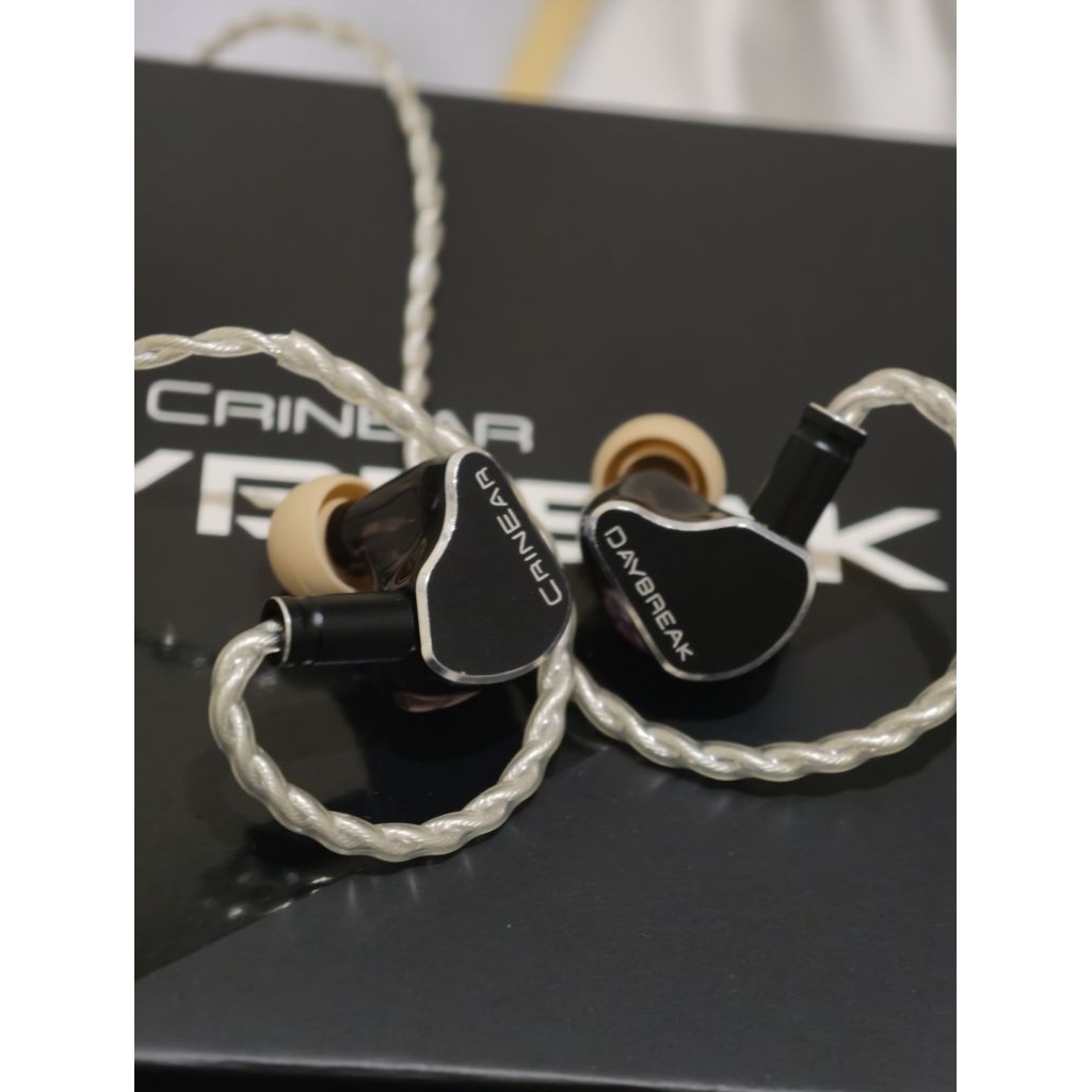 IEM Crinear Daybreak Earphone Preloved Second