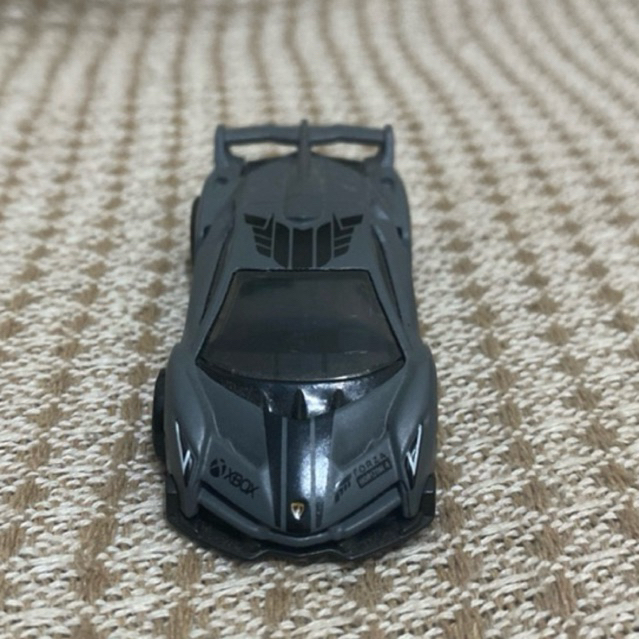 Hot Wheels Diecast car Lamborghini Veneno forza horizon 4