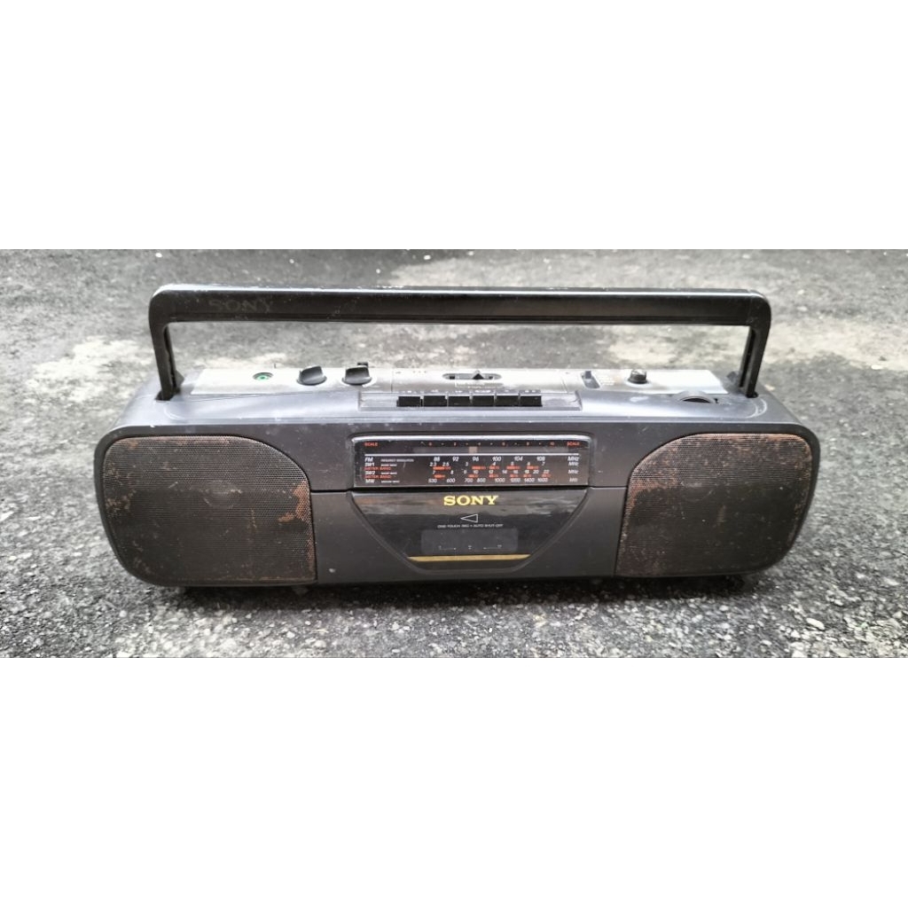 Radio bekas