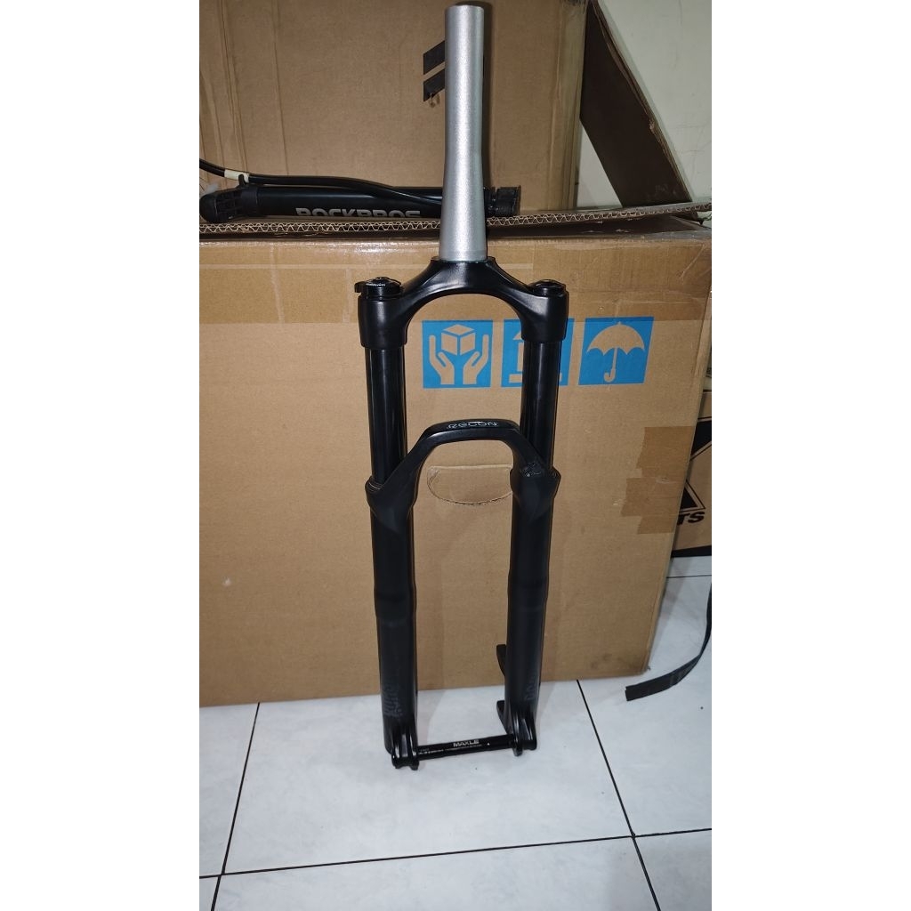 Fork Rockshox recon 29  boost Travel 140