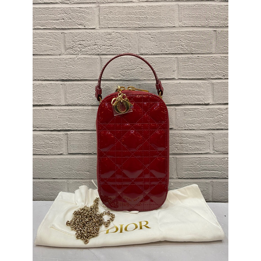 DIOR Phone Case Patent red GHW 2021 Size 19 x 2.5 x 11 Cm Dustbag chain strap tag