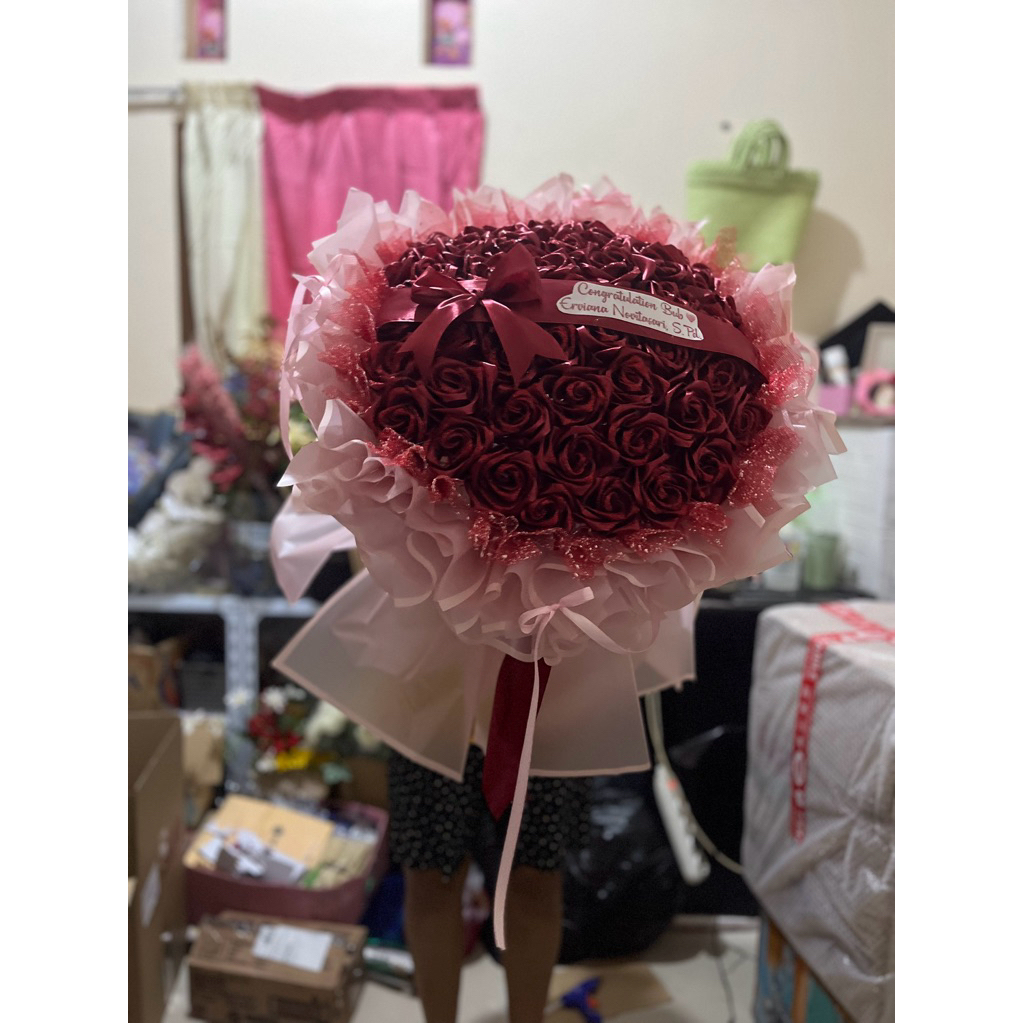 buket bunga wisuda/buket bunga satin/buket bunga wisuda satin/buket bunga satin murah/buket bunga sa