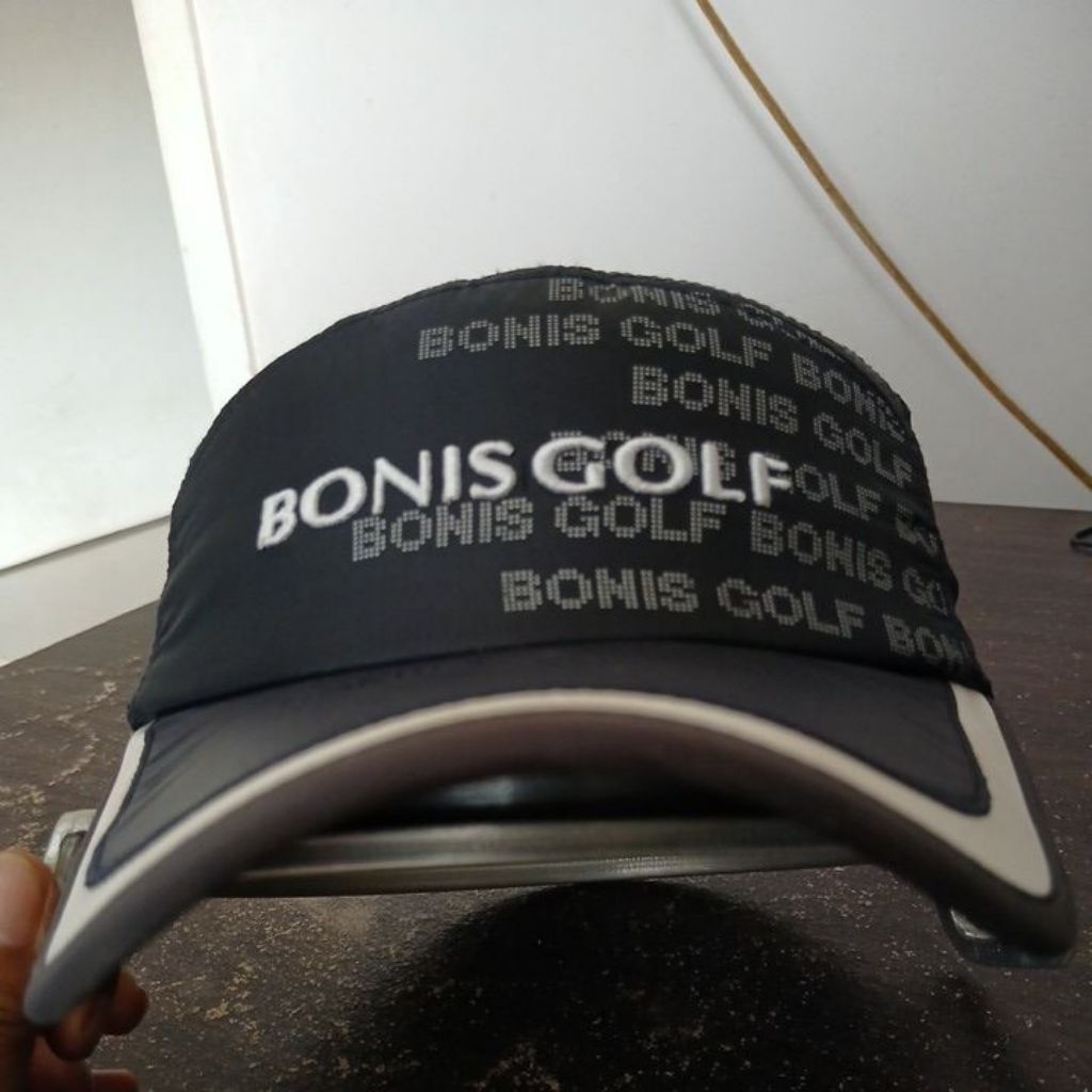 Topi golf 5 panel semi tracker warna hitam pekat BONIS GOLF second Original allsize stelan ada gores