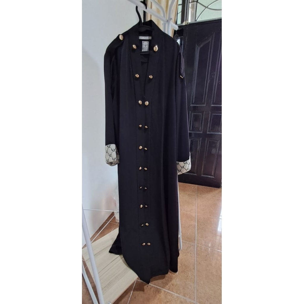vz monogram quintessential abaya