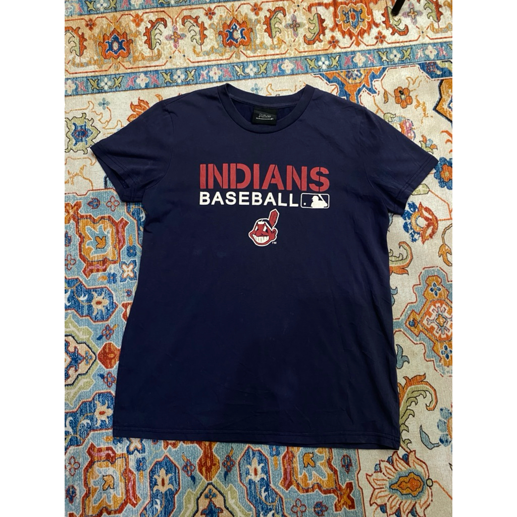 Tshirt Vtg cleveland indian MLB vaseball