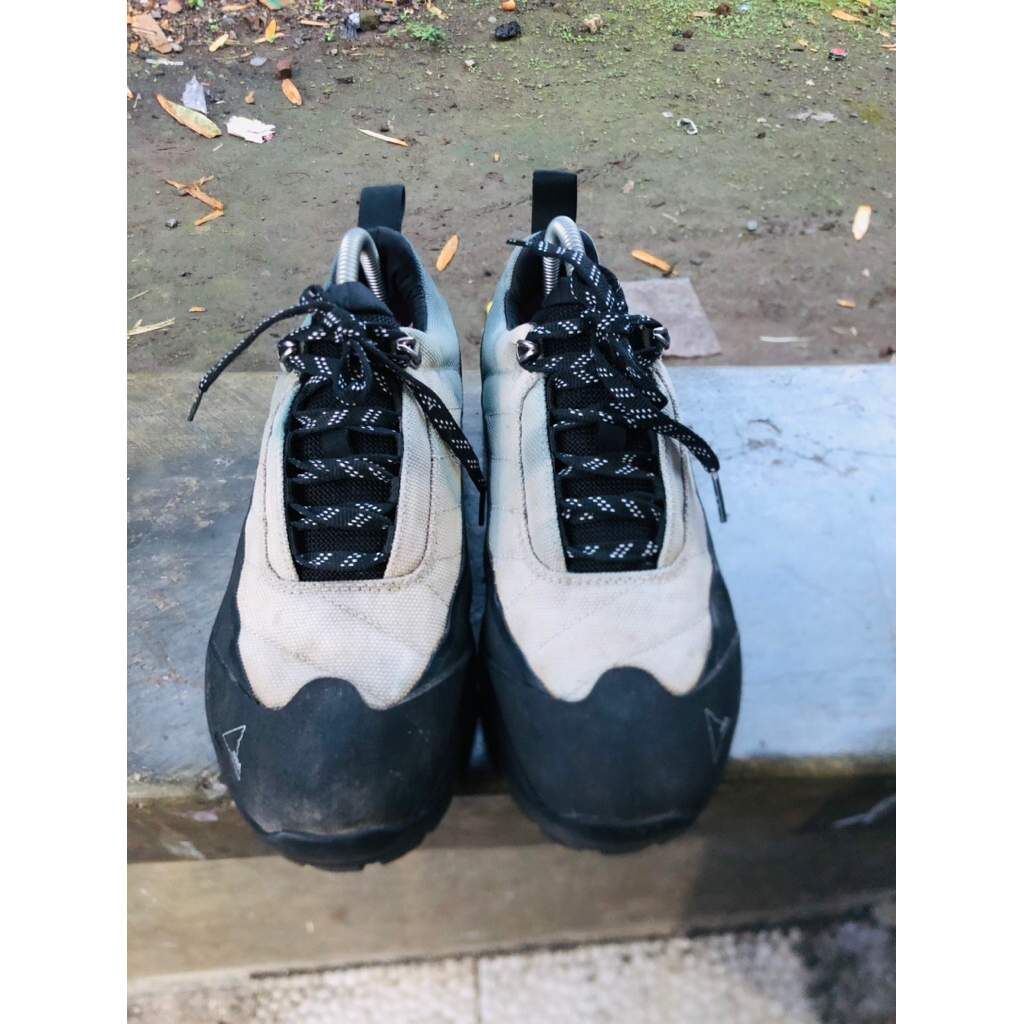 sepatu hiking roa sol vibram