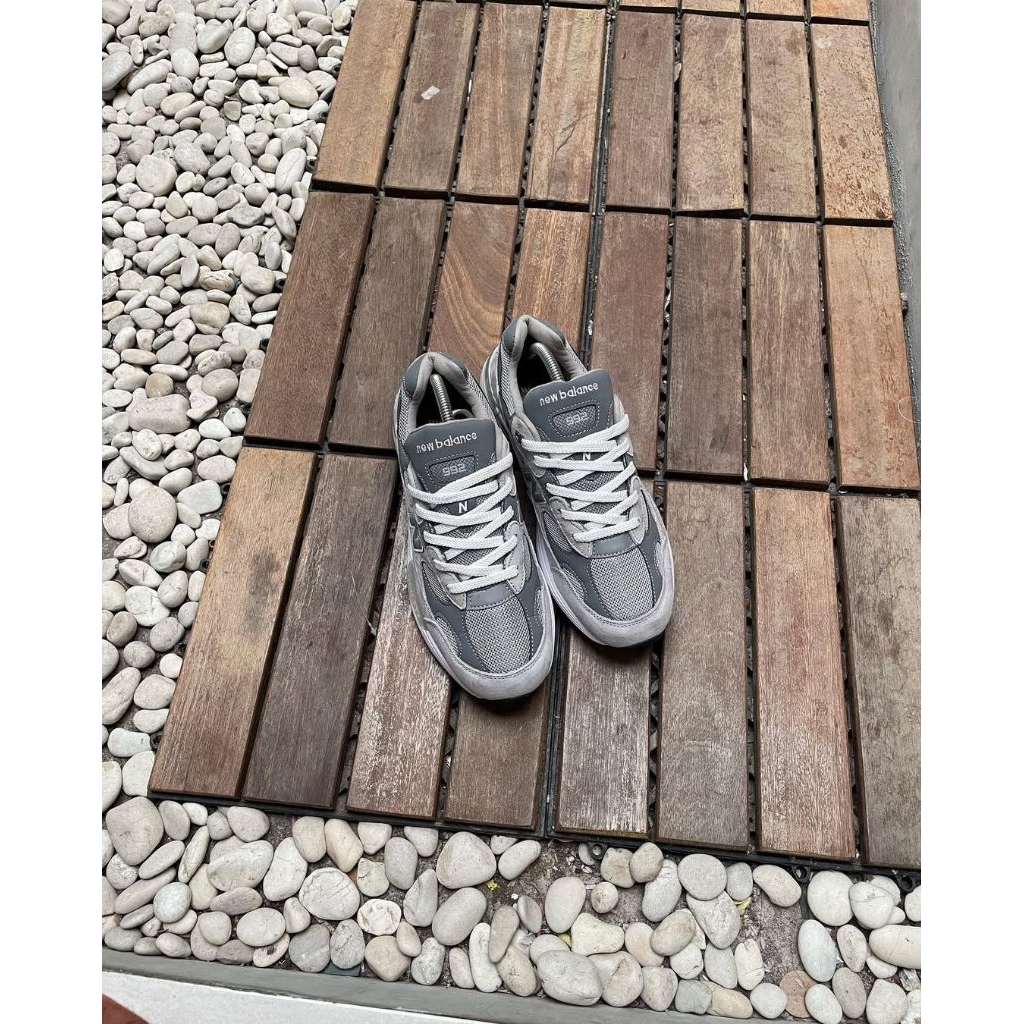 nb 992 grey