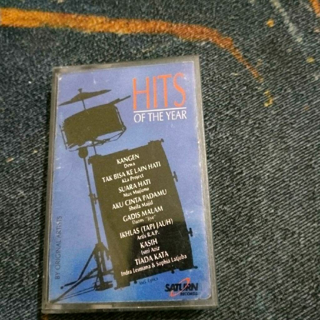 kaset pita hits of the year 1