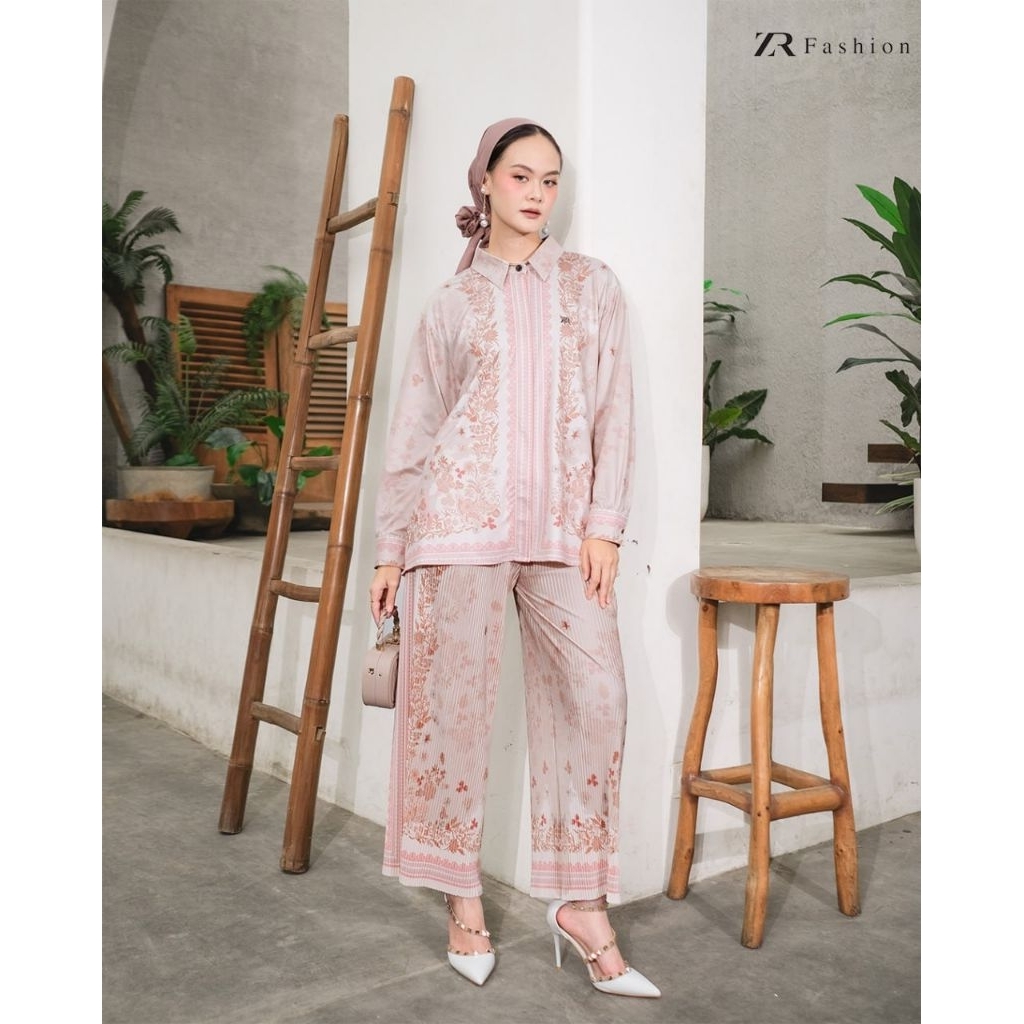 One Set Setelan Celana Kulot Plisket Premium Wanita Motif Zinnia