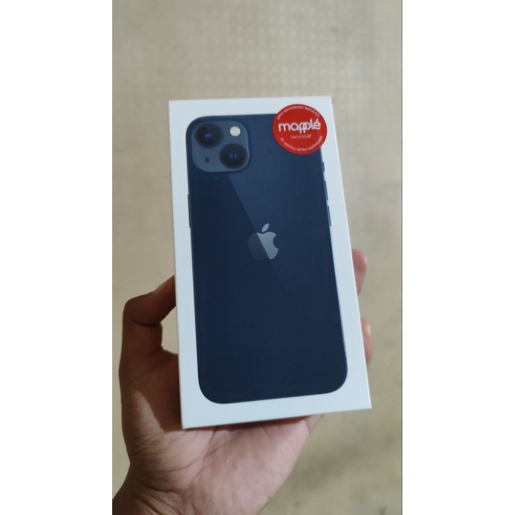 Iphone 13 128. kondisi masih baru/new