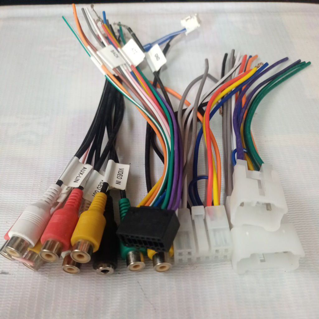 Kabel Soket PNP Head Unit Mobil Sigra